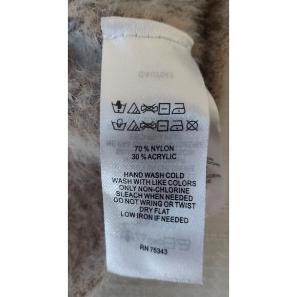 William Rast Cropped Cardigan Sweater XS Argyle Furry Fuzzy Preppy School Girl - Picture 11 of 16